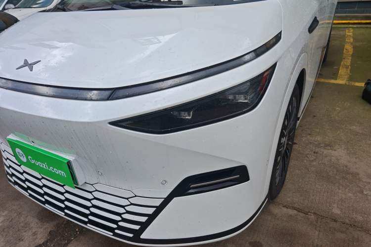 Used XPeng X9 2025 740 Ultra-Long Range Max Left Front Headlight