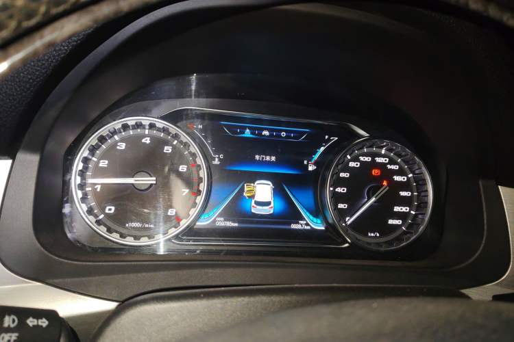 Used FORTHING Joyear X6 2017 Jingxiang Series 1.5T Manual Luxury Model
