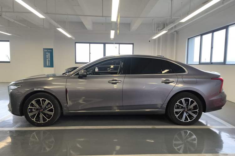 Used Hongqi H5 PHEV 2025 170 Super Hybrid Version

