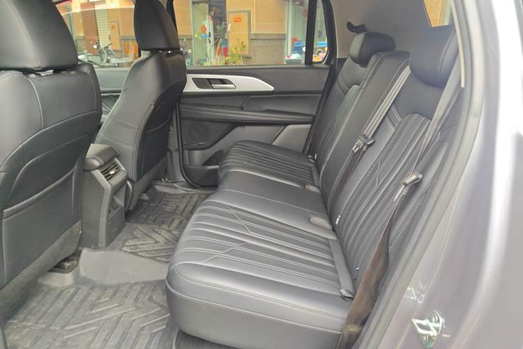 Used Haval H5 2023 2.0T Manual Two-Wheel Drive Return-to-Order Custom Edition Gasoline
