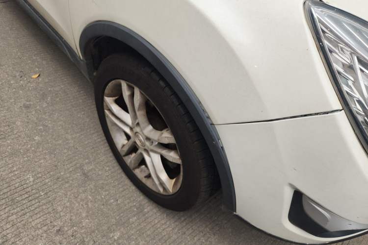 Used CHANGAN CS35 2014 1.6L Automatic Luxury Model China IV Standard Right Front Wheel Hub