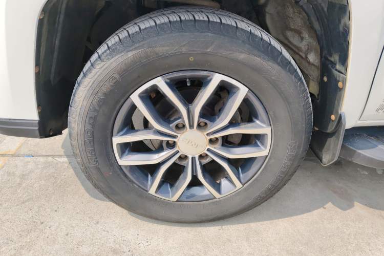 Used JMC Yuhu 9 2019 2.0T Manual Gasoline 4x4 Comfort Edition
