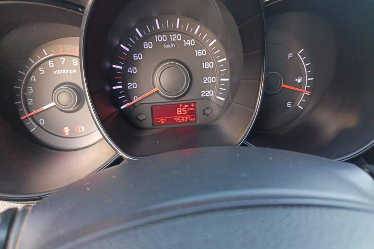 Used Kia K2 2015 Sedan 1.4L MT GLS
