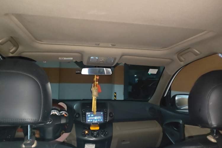 Used Toyota RAV4 2011 2.0L Automatic 4x4 Edition
