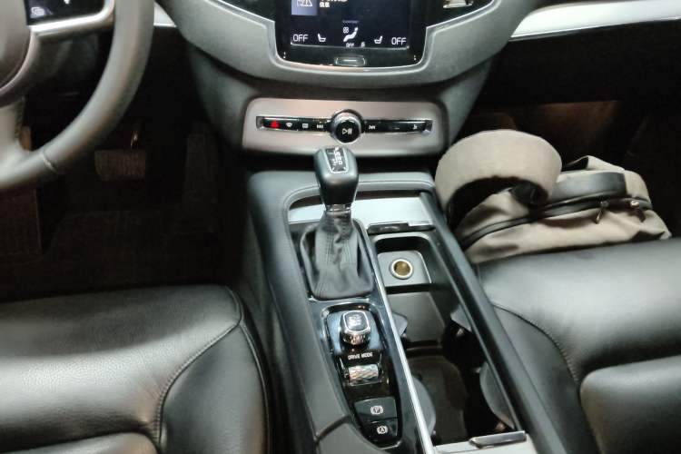 Used Volvo XC90 2018 T6 Zhiyi Edition 7-Seater