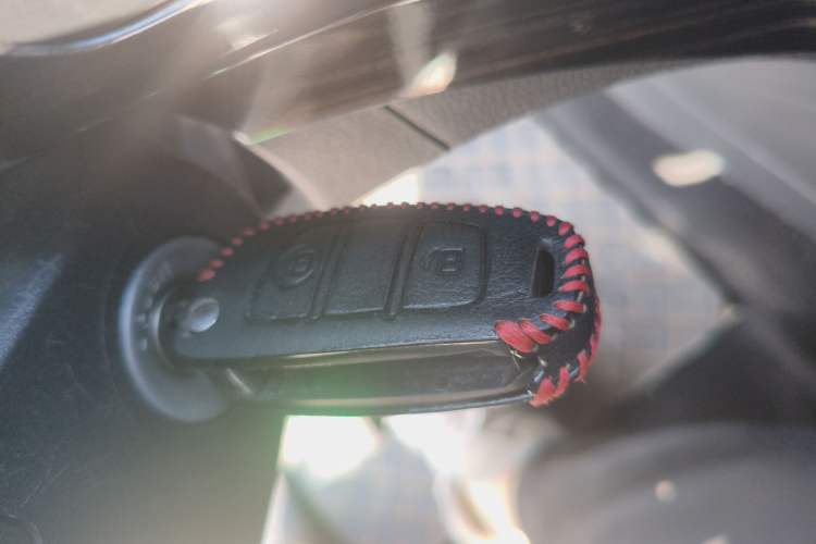 Used Isuzu D-MAX 2020 1.9T Two-Wheel Drive Automatic Comfort Edition China VI Standard RZ4E Hi-Power