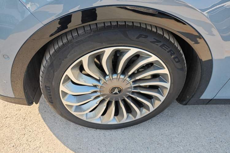 Used VOYAH FREE 2021 Four-Wheel Drive Standard Range-Extended Exclusive Luxury Package