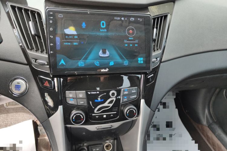 Used Hyundai Sonata 2015 Classic 2.4L Automatic Leading Edition China V Standard Audio And AC Panel