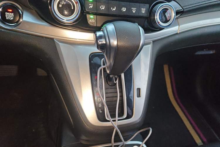 Used Honda CR-V 2016 2.0L two-wheel drive Urban Edition
