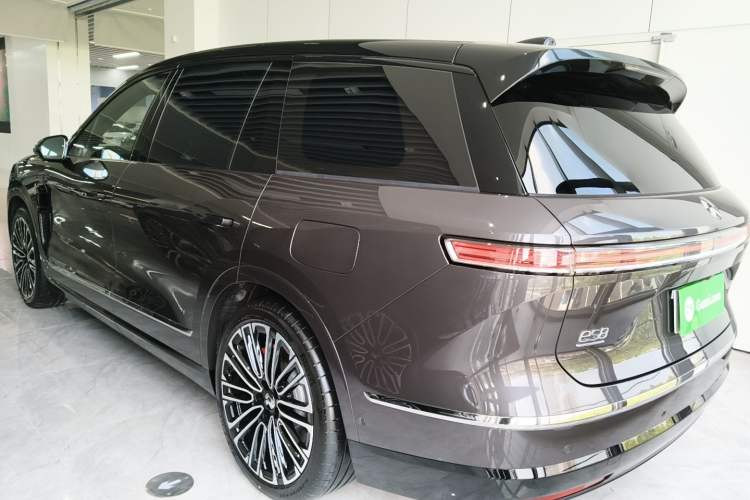 Used Nio ES8 2026 Model 6-seat Executive Signature Edition Rear Left 45 Deg