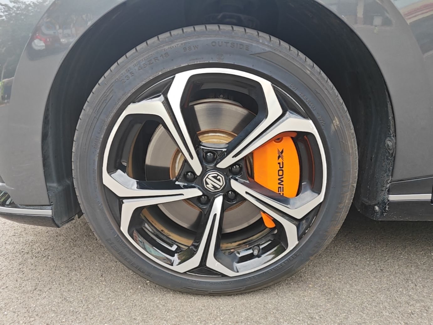 MG 4 EV 2022 460 km All-Wheel-Drive Performance Version — снимка 10