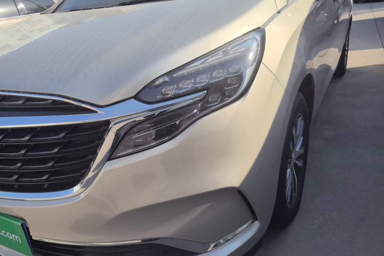 Used Buick GL8 2022 ES Landtrek 653T Comfort Edition