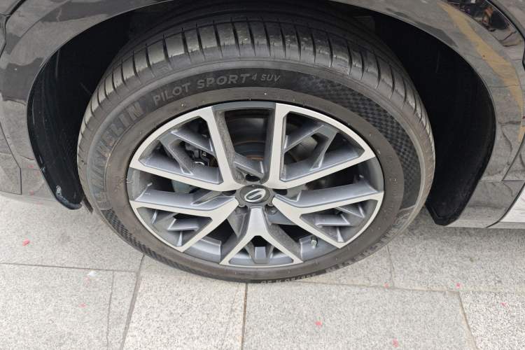 Used GAC Trumpchi GS8 2024 Dual-Motor Series 2.0TM Two-Wheel Drive Premium Edition