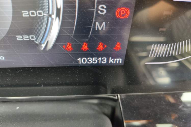 Used Bestune T99 2020 20TD Automatic Luxury Edition Odometer Close Up