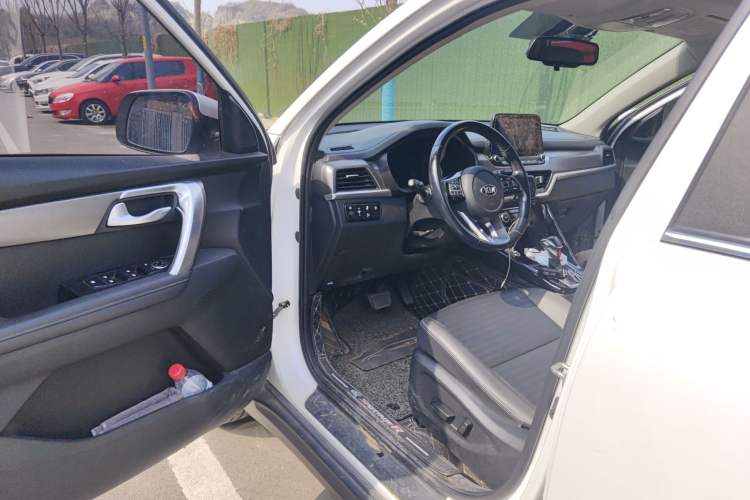 Used Kia Sportage R 2018 2.0L Automatic Smart Luxury Version China V Standard
