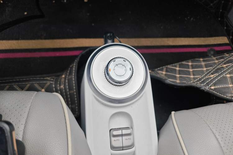 Used Wuling Air ev 2023 - Four Seats - Advanced Edition
