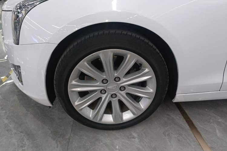 Used Cadillac ATS-L 2017 28T Tech Edition Left Front Wheel Hub