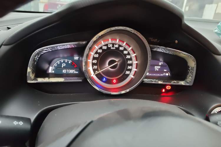 Used Mazda Mazda 3 Axela 2014 Sedan 2.0L Automatic Sport Model
