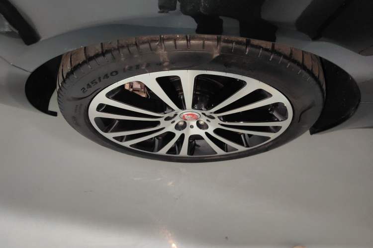 Used Jaguar XFL 2024 2.0T P250 Two-Wheel Drive Prestige Luxury Edition
