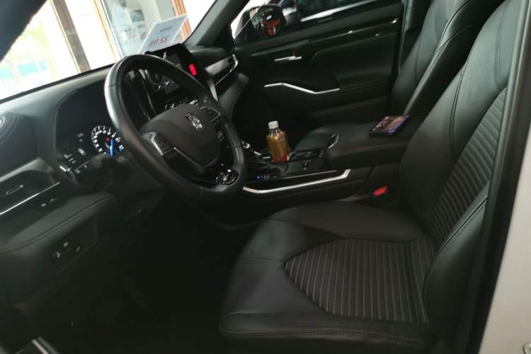 Used Toyota Crown Kluger 2023 2.5L HEV Four-Wheel Drive Luxury Edition Left Front Seat