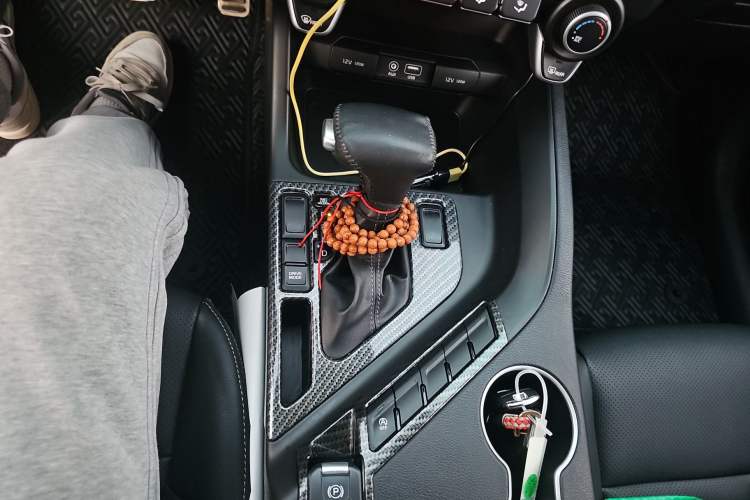 Used Kia KX7 2017 2.0T Automatic Two-Wheel Drive GLS 7-Seater