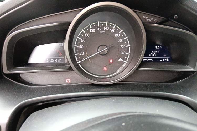 Used Mazda 3 Axela 2019 Cloud-Controlled Edition Hatchback 1.5L Automatic Luxury Model China VI Standard Instrument Cluster