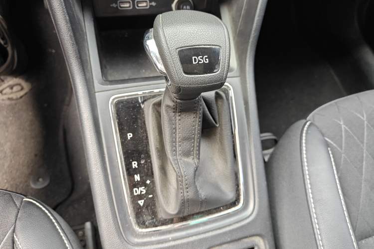 Used Skoda Karoq 2019 TSI280 Smart Drive Deluxe Edition China VI Standard