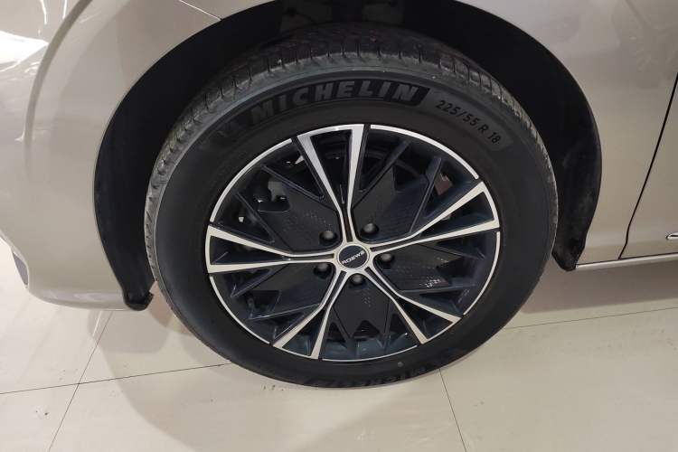 Used Roewe iMAX8 2023 400TGI Comfort Edition