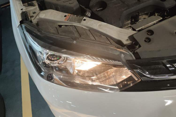 Used MG GS 2017 20T Automatic Prestige Edition Right Front Headlight