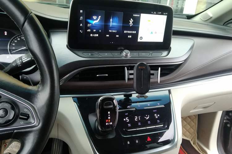 Used Buick GL8 2020 Land Business Class 652T Luxury Model Audio And AC Panel