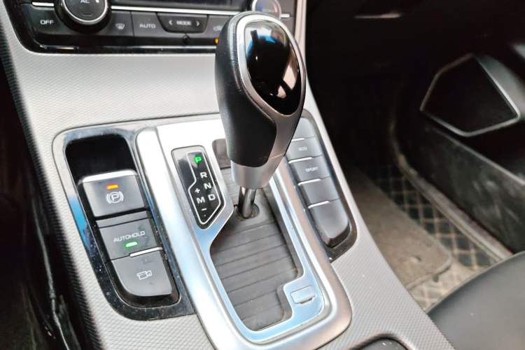 Used Geely Auto Emgrand GL 2018 1.4T DCT Elite Smart Connectivity Version
