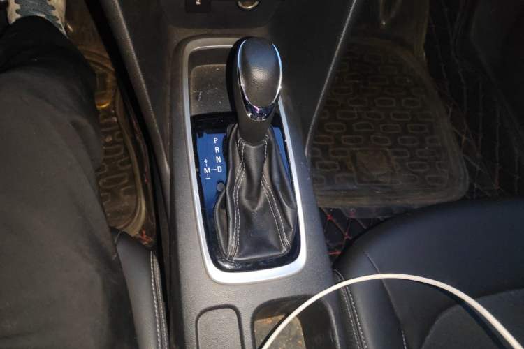 Used Chevrolet Cavalier 2016 1.5L Automatic Xinyue Edition Gear Lever