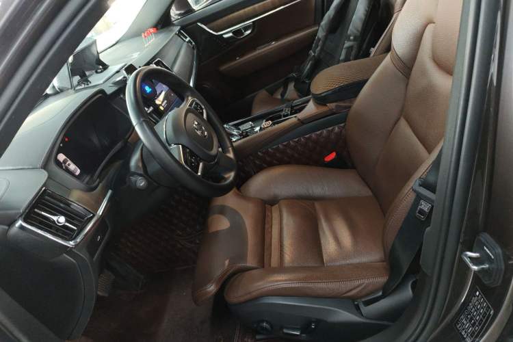 Used Volvo S90 2023 B5 Zhiyuan Luxury Edition