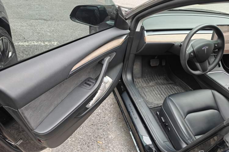 Used Tesla Model 3 2022 Rear-Wheel-Drive Version