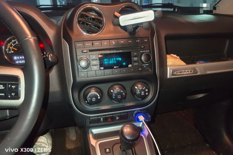 Used Jeep Compass 2014 Revised Version 2.4L Four-Wheel Drive Comfort Edition Audio And AC Panel