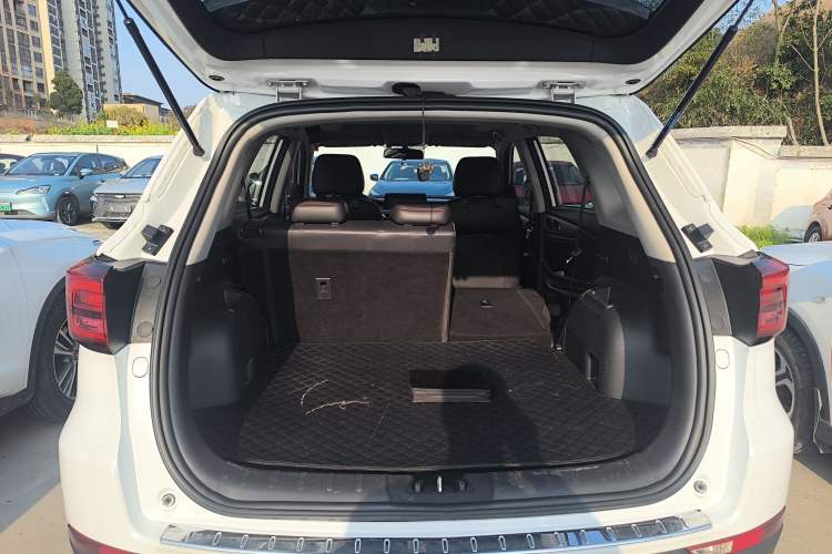 Used CHANGAN CS75 2020 280T DCT Luxury Model China VI Standard
