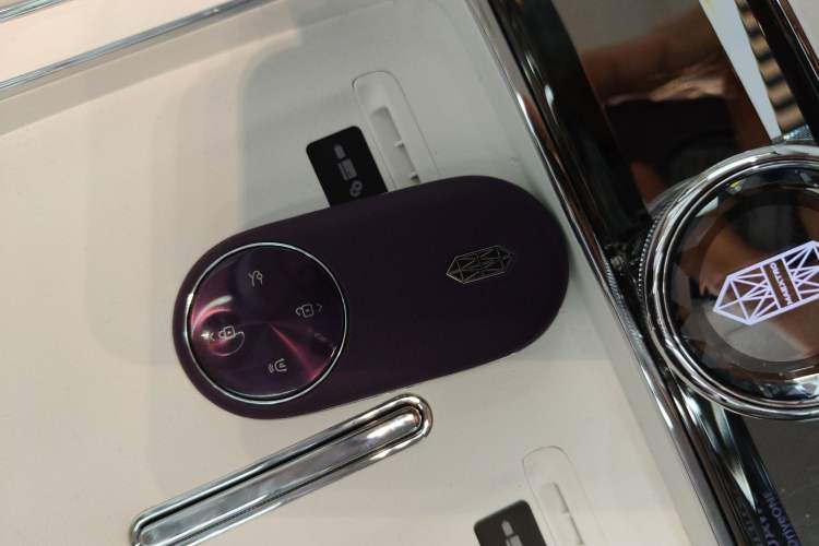 Used Hima S800 2025 Model, Range-Extended Starlight Executive Edition, 4 Seats Vehicle Key