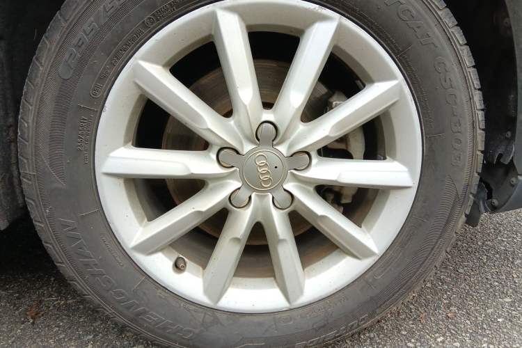 Used Audi Q3 2015 30 TFSI Ambition Edition Right Front Wheel Hub