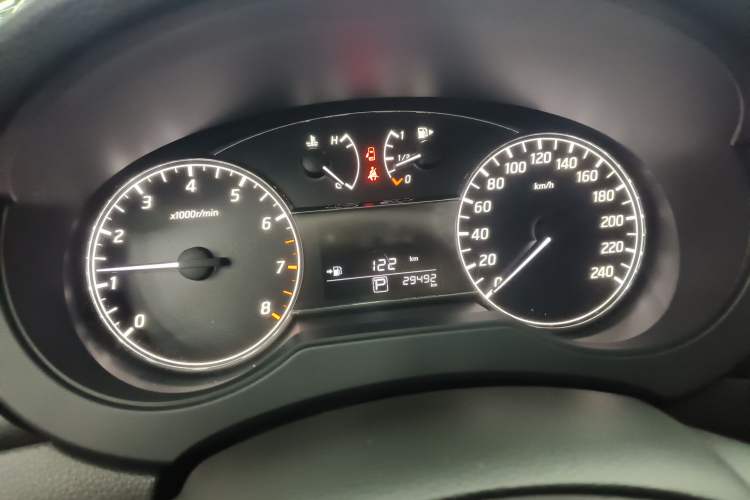 Used Nissan Tiida 2021 1.6L CVT Cool Edition
