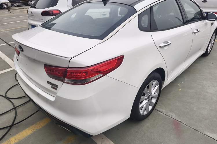 Used Kia K5 2016 1.6T Automatic LUX Rear Right 45 Deg