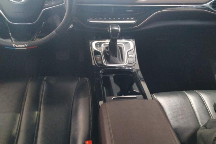 Used GAC Trumpchi M6 2023 PRO 270T DCT Luxury Edition Gear Lever