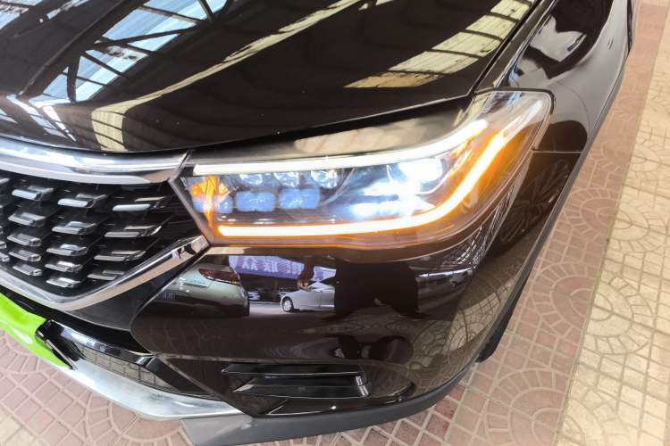 Used Brilliance V7 2018 280T DCT Luxury Model 5 Seats
