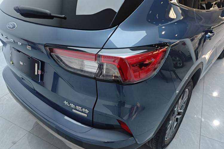 Used Ford Escape 2020 EcoBoost 245 Two-Wheel-Drive Titanium Edition Right Rear Taillight