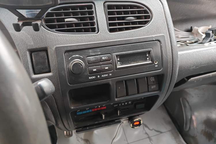 Used Dongfeng Xiaokang K17 2009 1.0L Base Version AF10-06 Audio And AC Panel