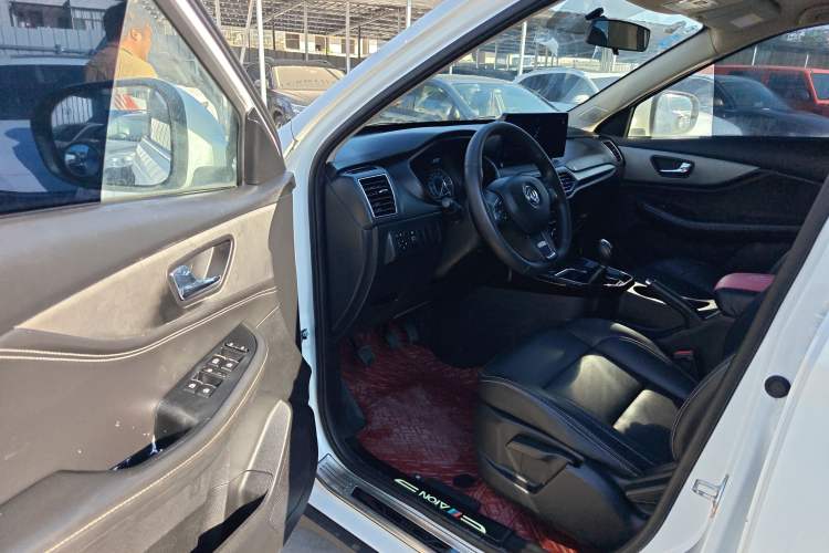 Used Dongfeng Fengon S560 2018 1.8L Manual Urban Model 7 Seats