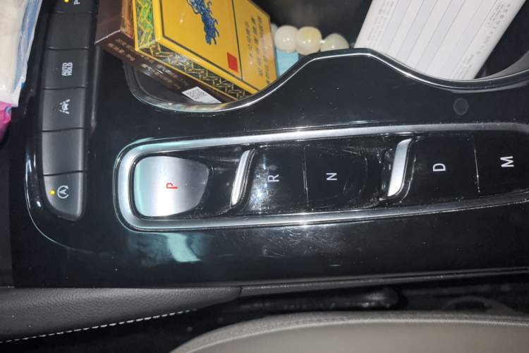 Used Buick Envision 2023 Encore Plus 652T Five-Seat Luxury Model
