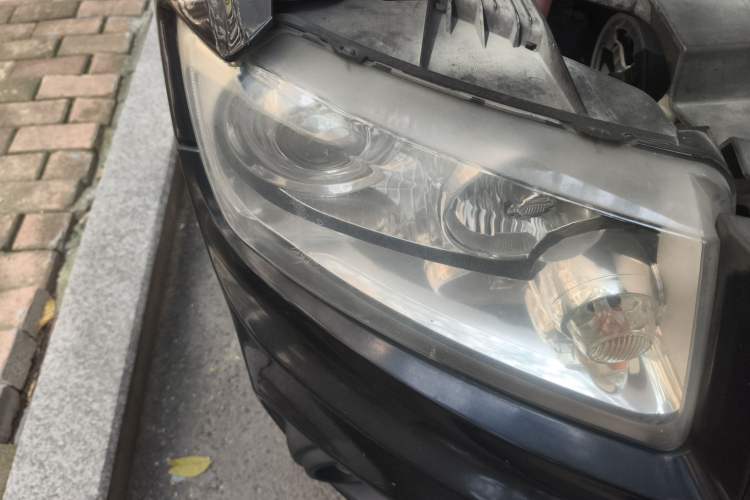 Used Jeep Compass 2012 2.4L four-wheel-drive sport version
