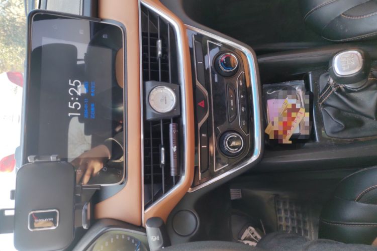 Used Wuling Hongguang S3 2018 1.5T Manual Luxury Model China V Standard
