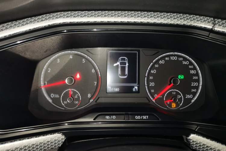 Used Volkswagen Tacqua 2020 1.5L Automatic Shang
