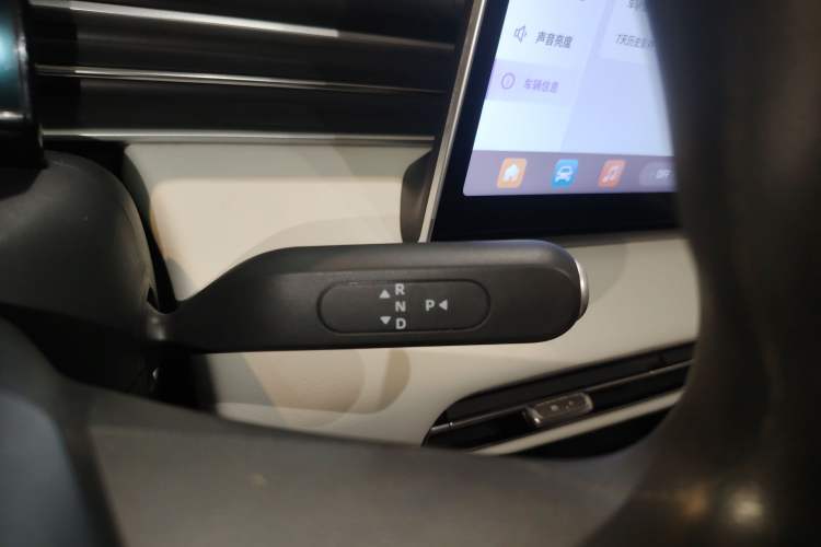 Used Dongfeng NAMMI 01 2024 New Edition 330 Air Gear Lever